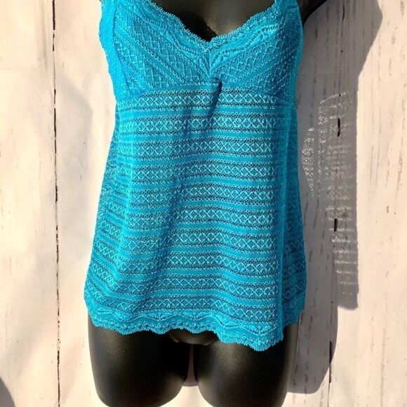 Victoria’s Secret Cami in Turquoise Size Small - Picture 4 of 4